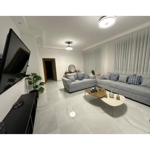 Luxurious, with a swimming pool and ocean views