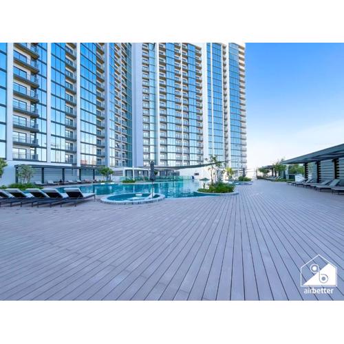 Luxury 1-Bed in Meydan with Balcony & City Views