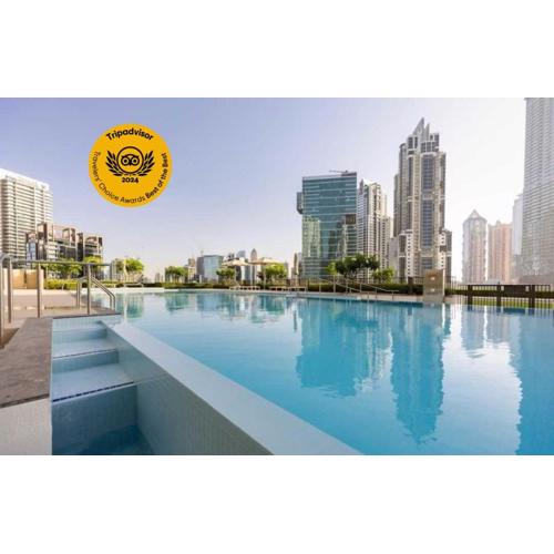 Luxury 1-Bedroom Apartment At Burj Crown.