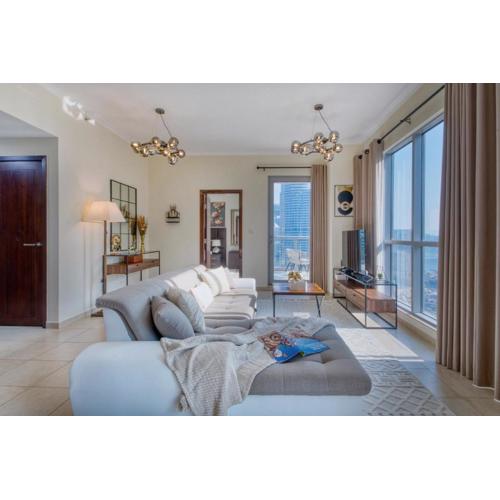 Luxury 1-Bedroom Apartment with Burj Khalifa view