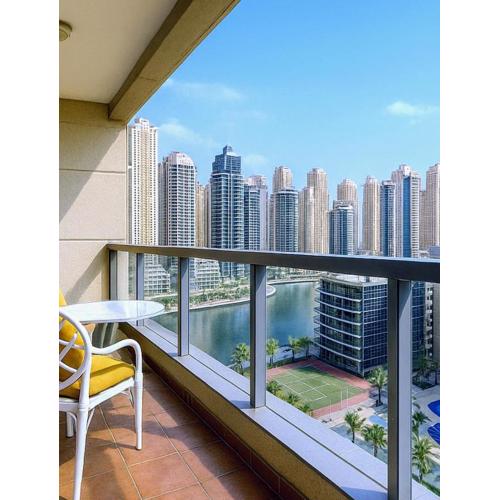 Luxury 1 Bedroom Full Marina View, Sleeps 5, 1 Min to Metro