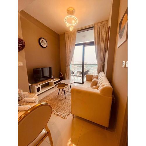 Luxury 1-Bedroom Oasis near Downtown Dubai