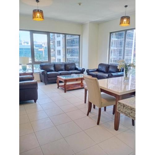 Luxury 1-BR APT Near Burj Khalifa And Dubai Mall