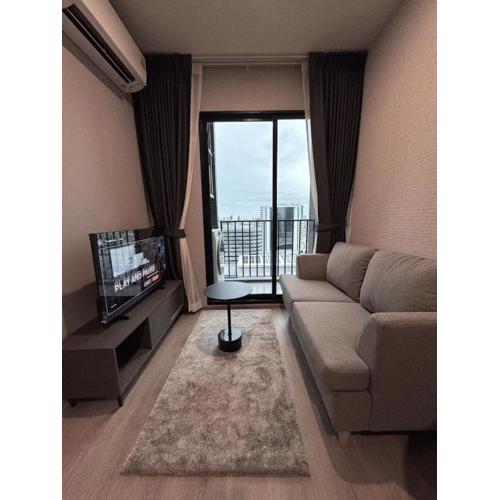 Luxury 1 BR Bangkok New CBD High Fl MRT Rama 9