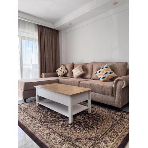 Luxury 15th-Floor 1BR Apartment with Panoramic City & Forest Views