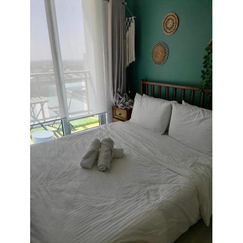 Luxury 1Bedroom Condo Unit Near Manila Airport - Azure Resort Residences