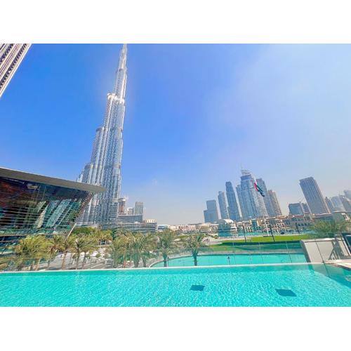 Luxury 1BR 5min to Dubai Mall Burj Khalifa View from pool