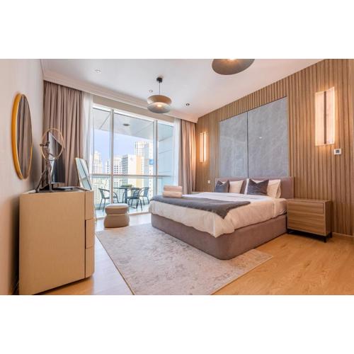 Luxury 1BR Apartment at JBR Walk, Sea & Dubai Eye Views