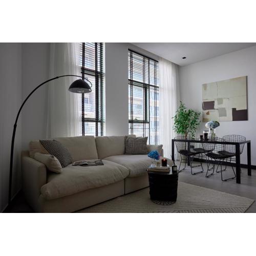 Luxury 1Br apartment, Canal view