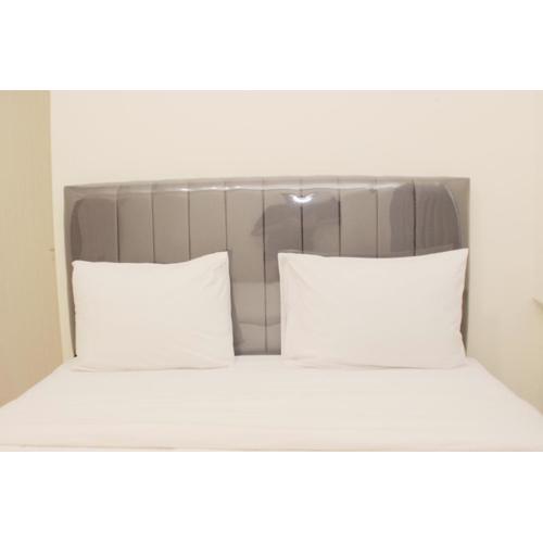 Luxury 1BR at Meikarta Apartment By Travelio