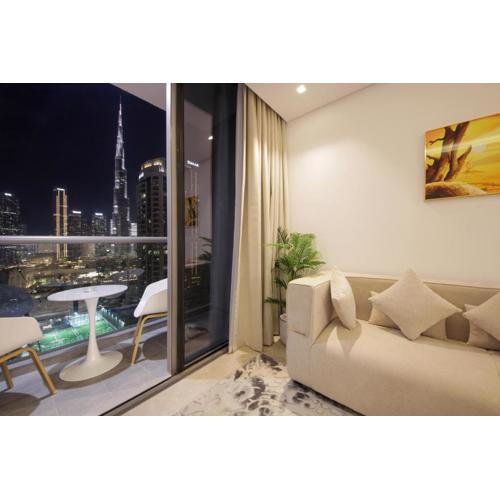 Luxury 1BR at Sterling East , Burj Khalifa Views