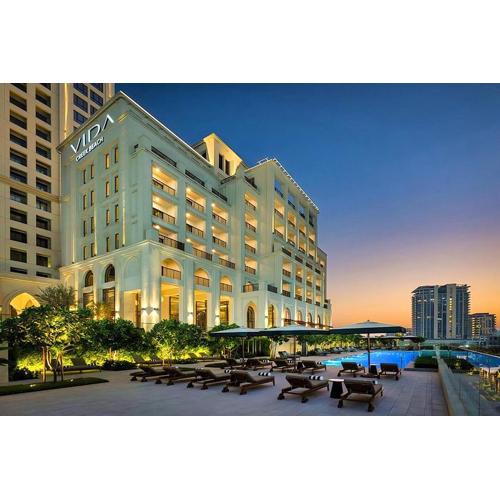 Luxury 1BR Retreat @ Vida Residences - Creek Beach