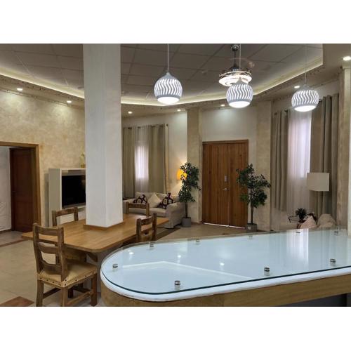 Luxury 2 Bed Room with Jacuzzi Patio Malecon