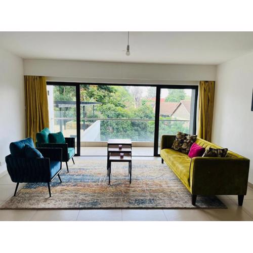 Luxury 2-Bedroom - Astoria Apartments