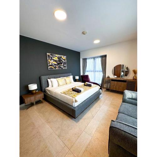 Luxury 2-bedroom in Dubai Marina with Sea View