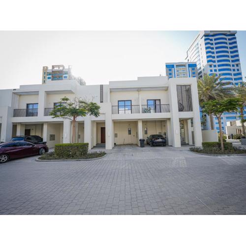 Luxury 2 bedroom villa pool beach gym access