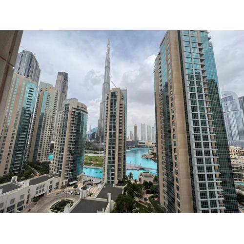 Luxury 2BR- Burj Khalifa View in Blvd Central -1402