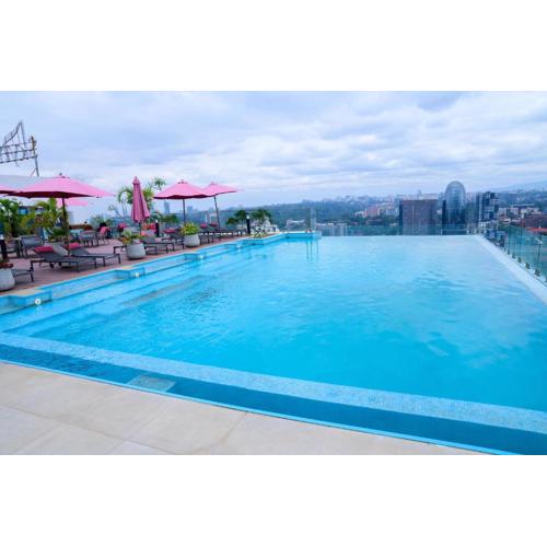 Luxury 2BR Apa- City Views at Skynest Residences