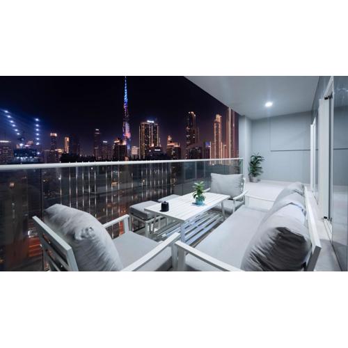 Luxury 2BR apartment with Burj View GYM & Pool