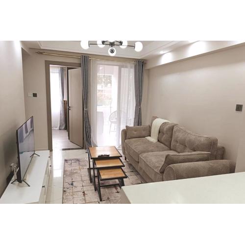 Luxury 2br apt Work & Relax