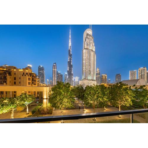 Luxury 2BR Downtown Burj View, Heart of Downtown