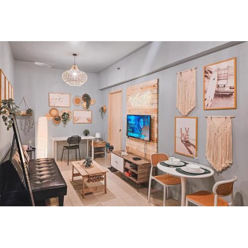 Luxury 2br in Makati with Billiard & Netflix