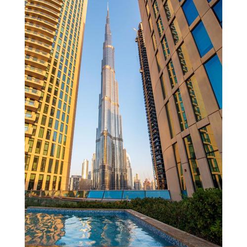 Luxury 2BR Sea & Skyline Views Near Metro & Burj Khalifa