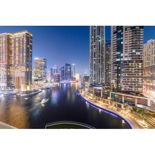 Luxury 2BR with Stunning Dubai Marina Views Near JBR Beach