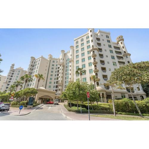 Luxury 3 Bed Apartment at Palm Jumeirah