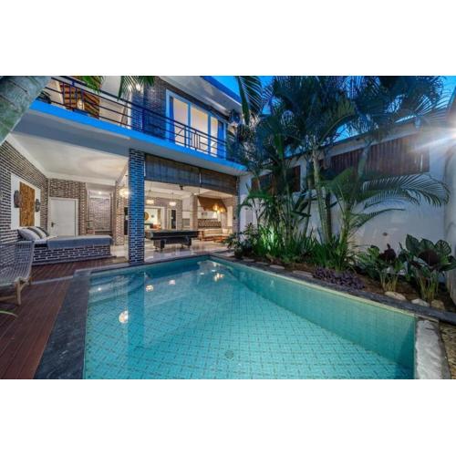Luxury 3-Bedroom Pool Villa in Canggu Near Beach & Nightlife