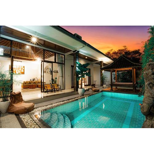 Luxury 3 Bedroom Villa with Pool - 200m to Canggu Beach