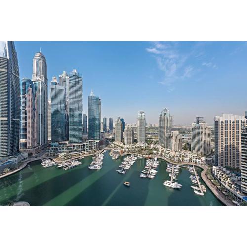 Luxury 3BR in Dubai Marina with Pool, Gym, and Beach Access