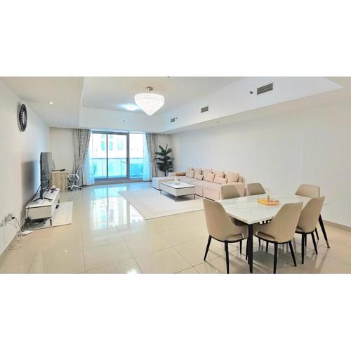Luxury 4 Bedroom Apt with Complimentary Access to Hotel Private Beach,GYM&Swimming Pool