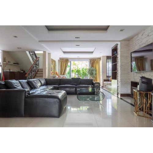 Luxury 4 KingSize BedRooms - Central & Modern Sukhumvit