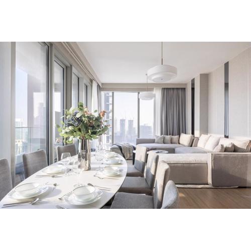 Luxury 4BR Prime Downtown Stay