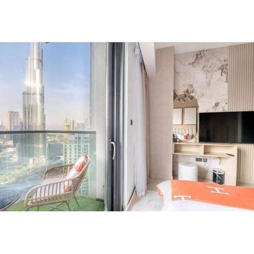 Luxury 4BR with Hermes Touch & Burj Khalifa View