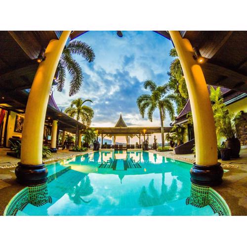 Luxury 5 - 6 Bedroom Villa With 2 Pools