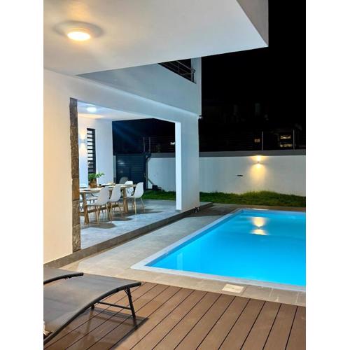 Luxury 6BR Villa Flic en Flac