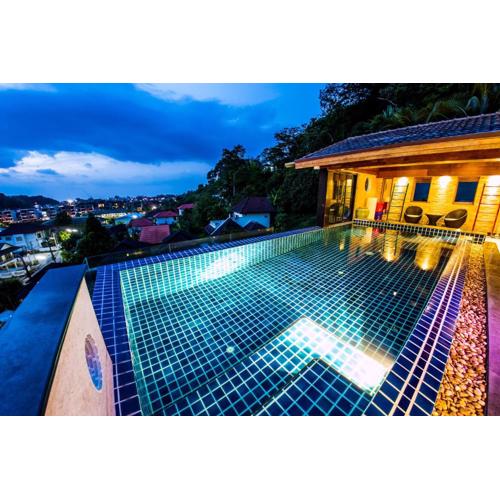 Luxury 8 - 9 Bedroom Pool Villa