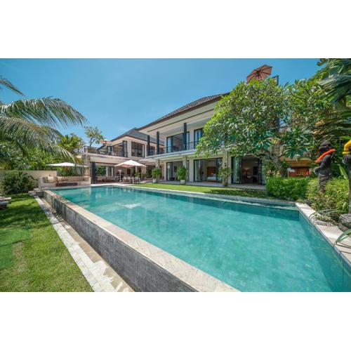 Luxury Beach Villa - A Massive Sea Views 5BR Villa Close to The Beach