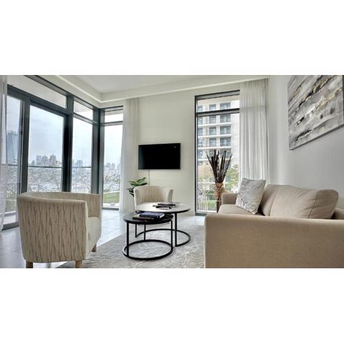 Luxury Beachfront Apartment in Marina Vista Tower 2 by Bhavan Vacation Homes