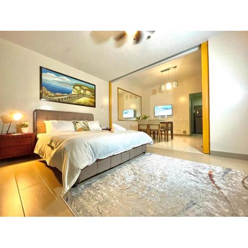 Luxury Bgc Condo At Uptown Area #oursw21e