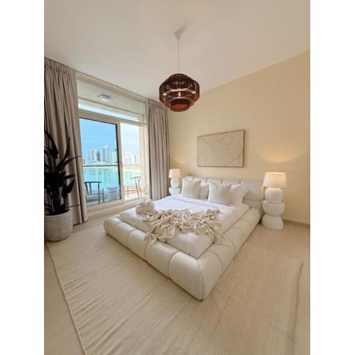 Luxury Boho Retreat Serene Lagoon Views