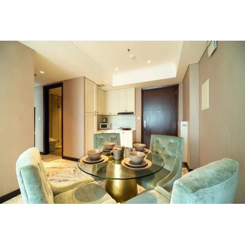 Luxury & Bright 2BR Chianti Tower Mall Access