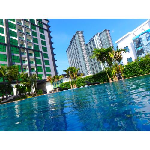 Luxury class VIP, 5 minutes walk to the sea, Jomtien, up to 6 people