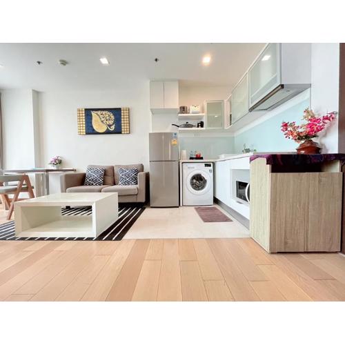 Luxury condo near Old City on Changklan road 816