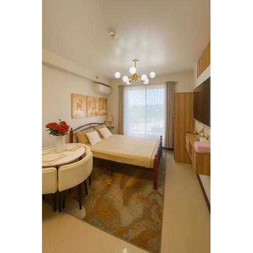 Luxury Condo-Sea View- Near Beach