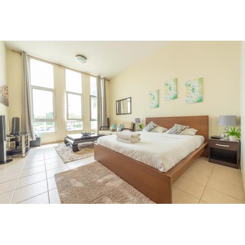 Luxury Escapes - Budget Studio Apt near Metro Stn - MOG184 DG