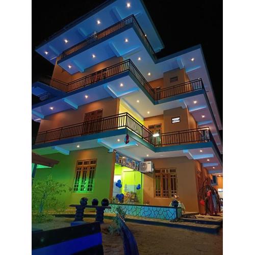 Luxury Everest Hotel