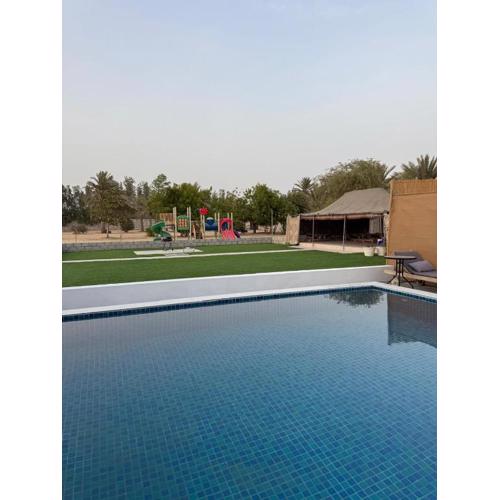 Luxury Farmhouse Near Yas Island With Swimming Pool, BBQ Area & Majlis